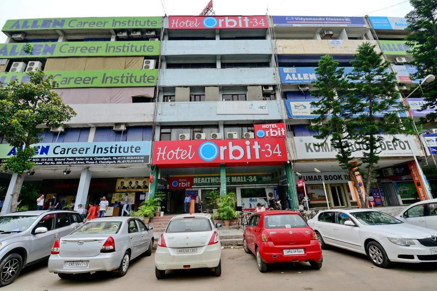 Hotel Orbit 34 Chandīgarh Eksteriør bilde